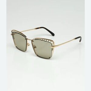 CHANEL Gold Frame Sunglasses with Tortoiseshell Trim and Green Lenses
